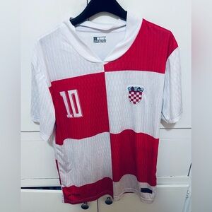 Luka Modric men’s size large jersey